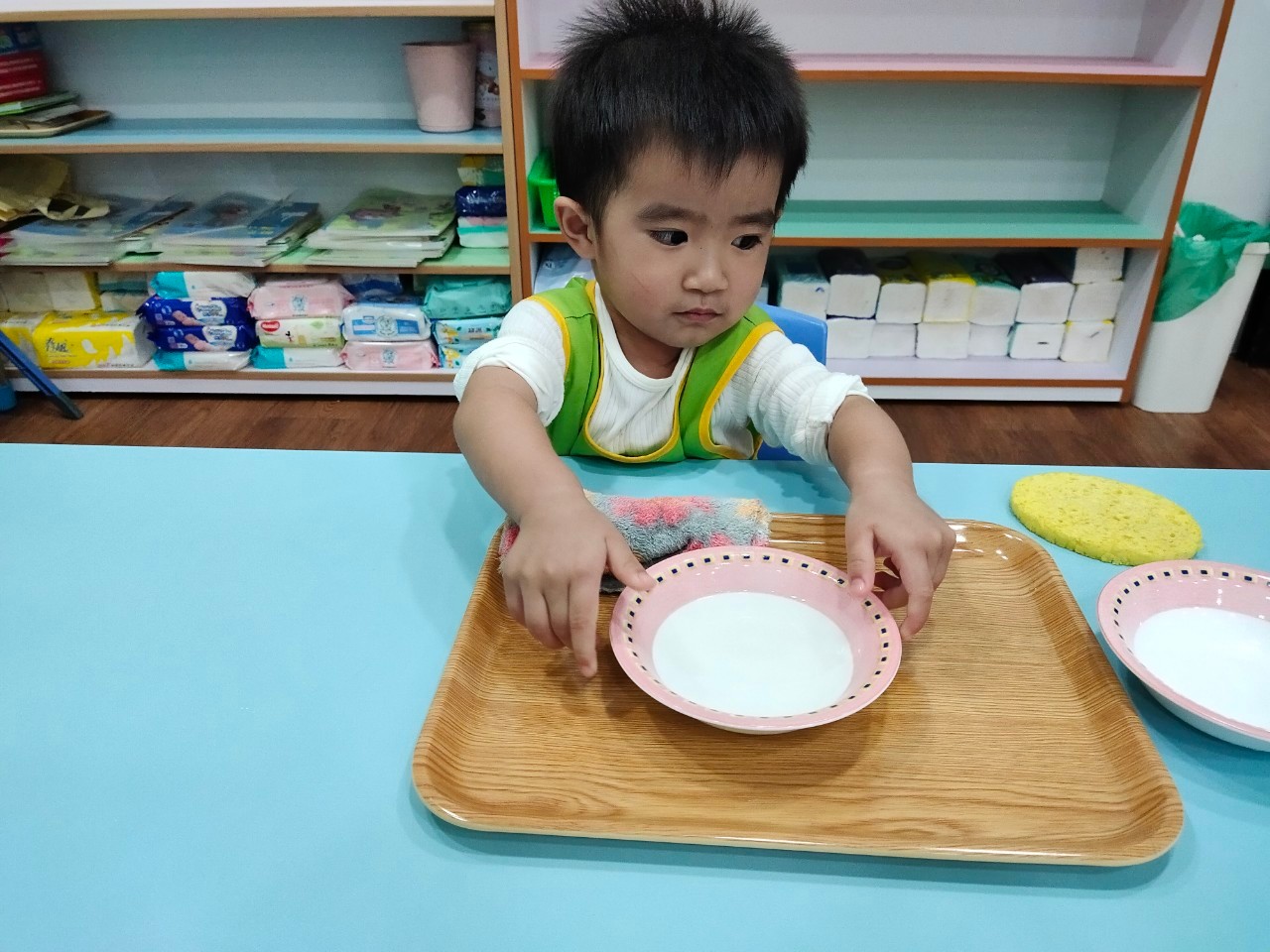 幼幼蒙特梭利生活課程