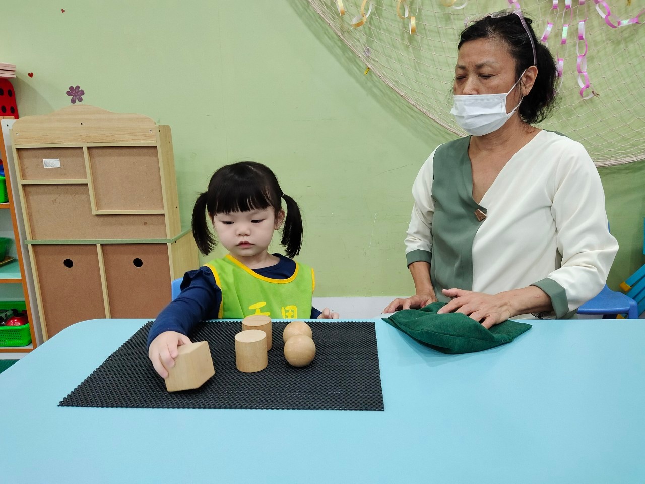 幼幼蒙特梭利感覺課程