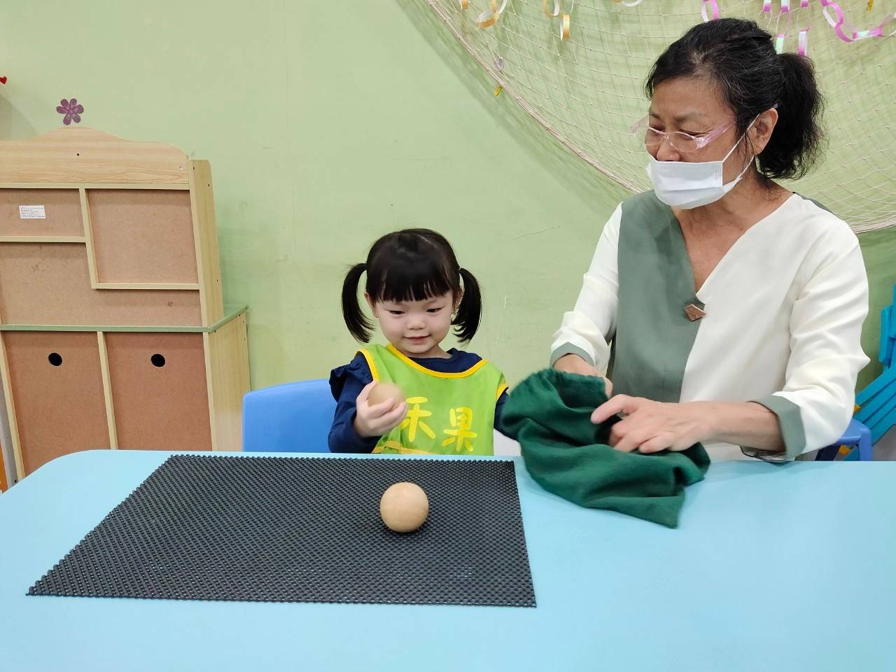 幼幼蒙特梭利感覺課程