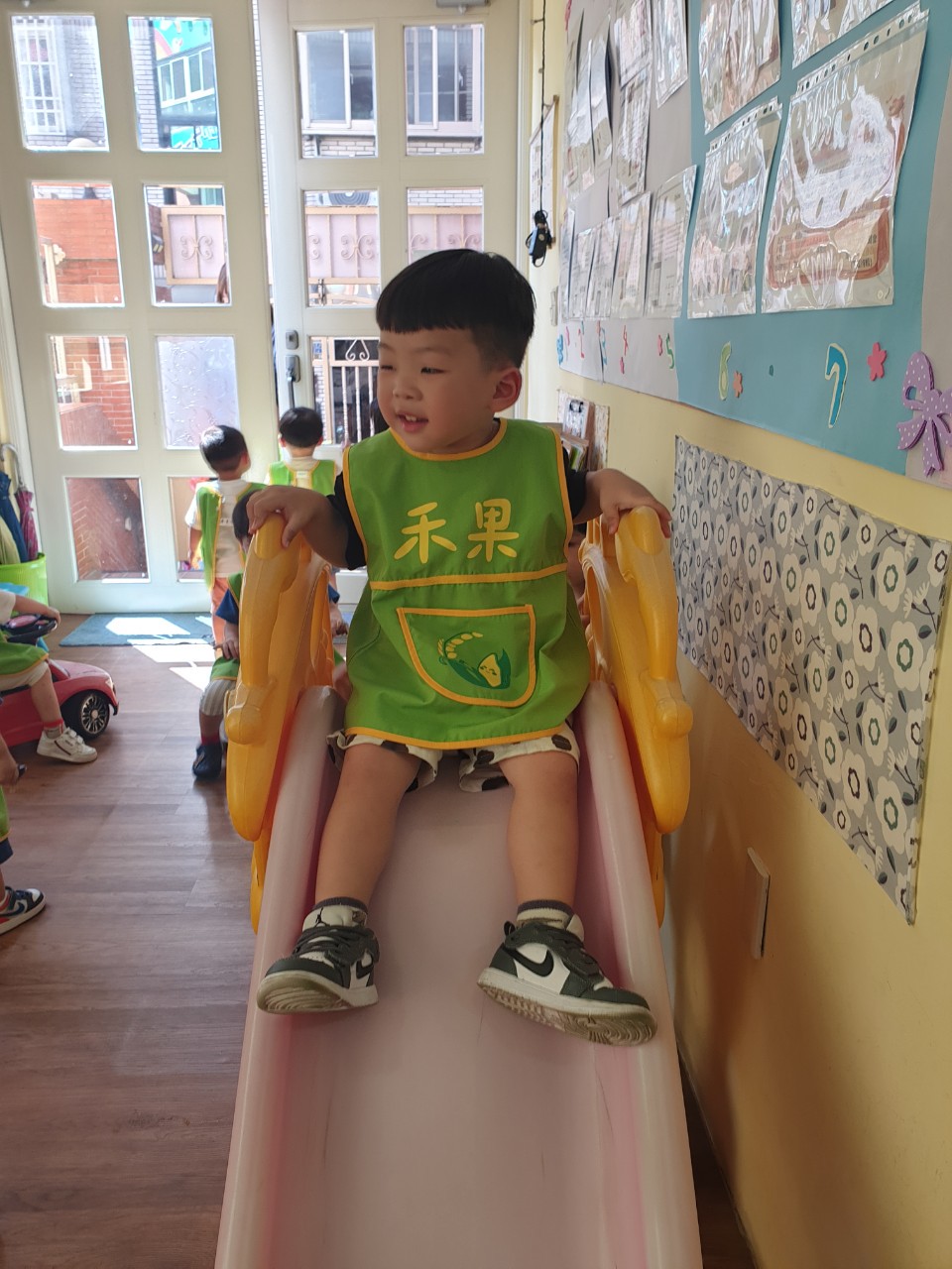 禾果小小新生上學去