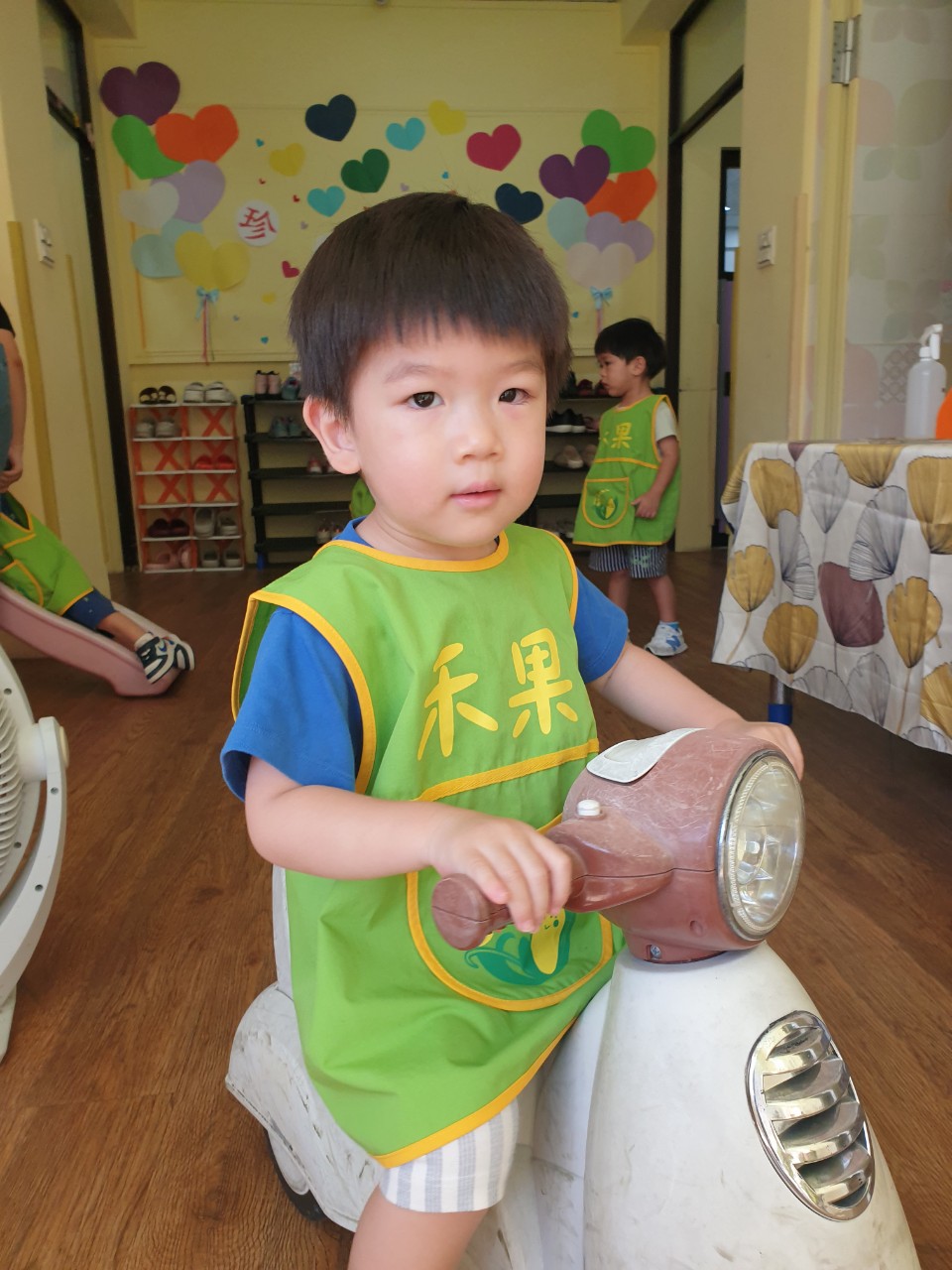 禾果小小新生上學去