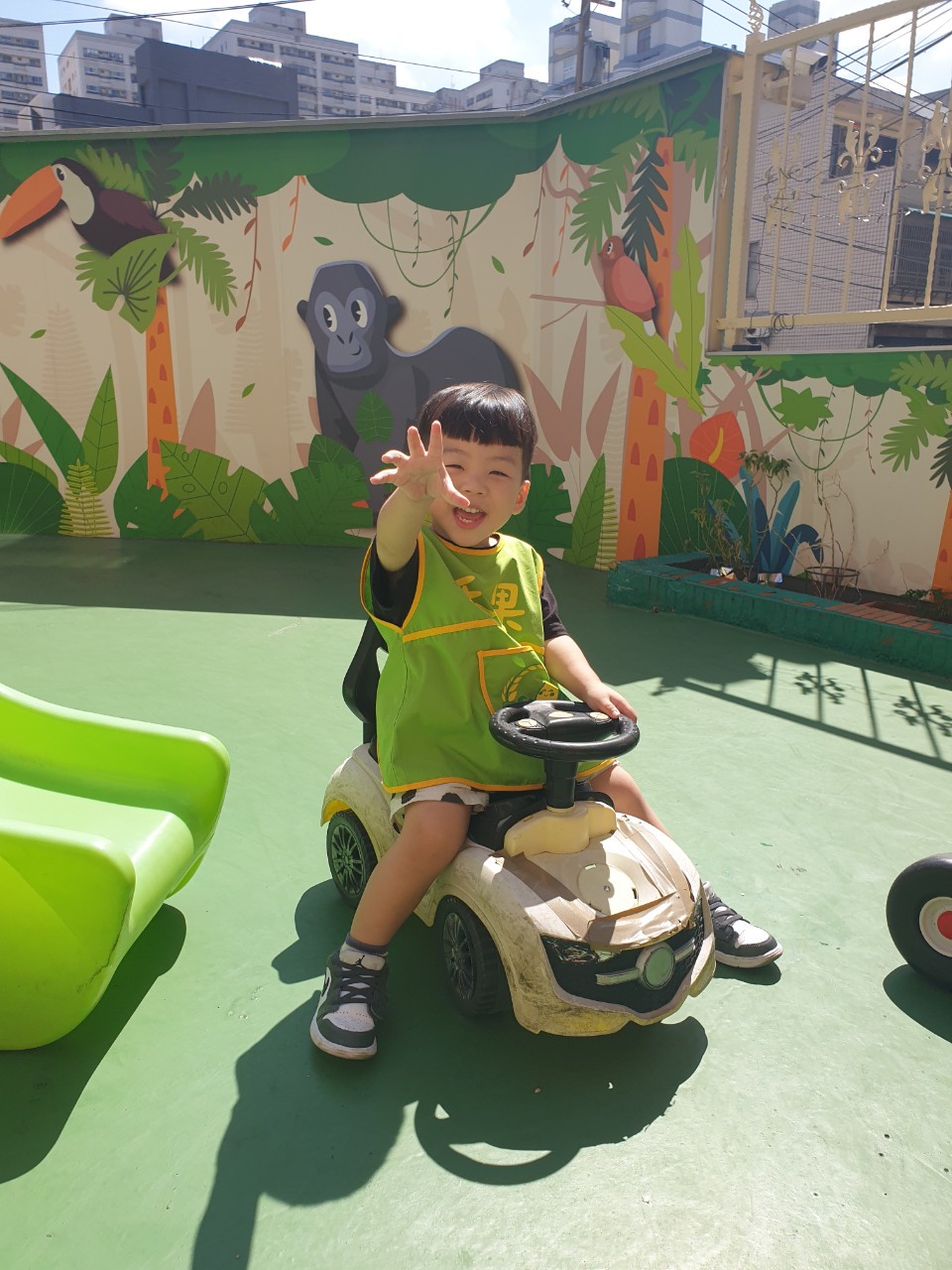 禾果小小新生上學去