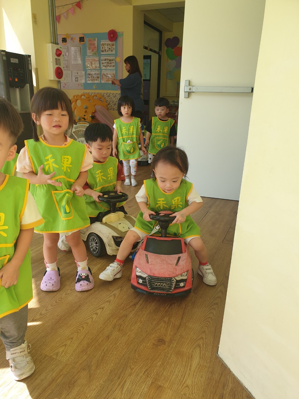 禾果小小新生上學去