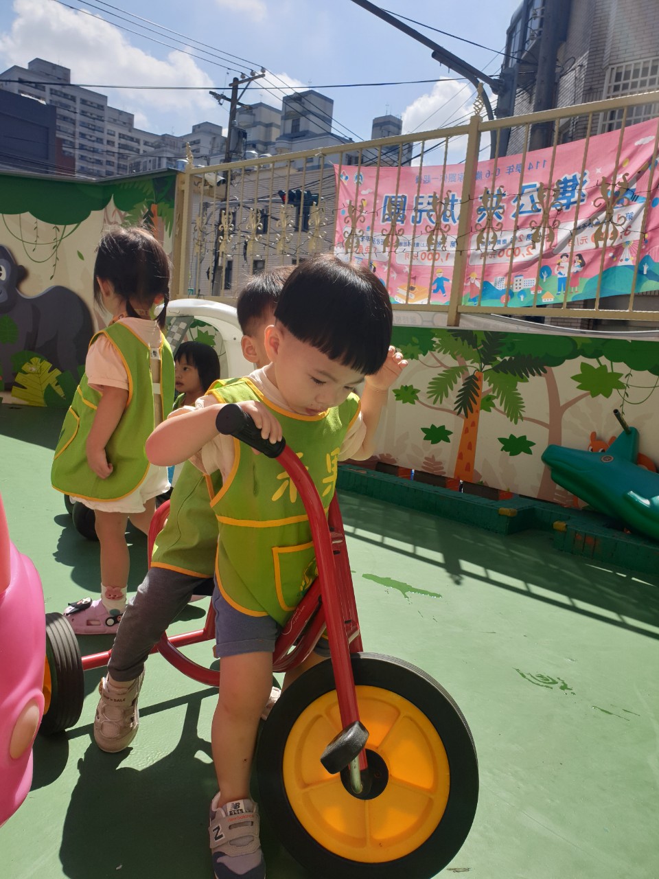 禾果小小新生上學去