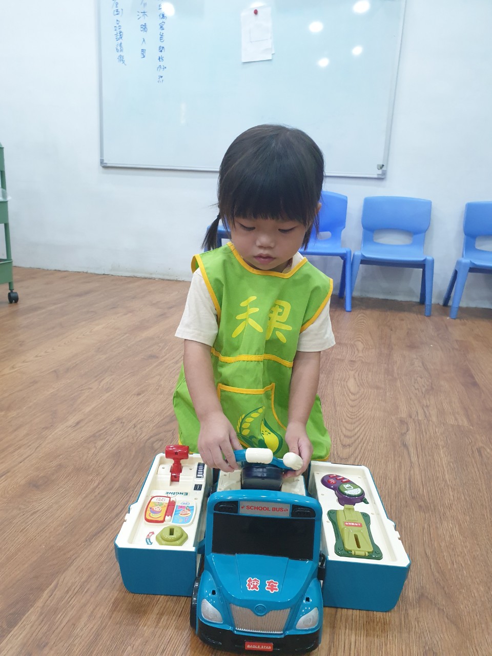 禾果小小新生上學去