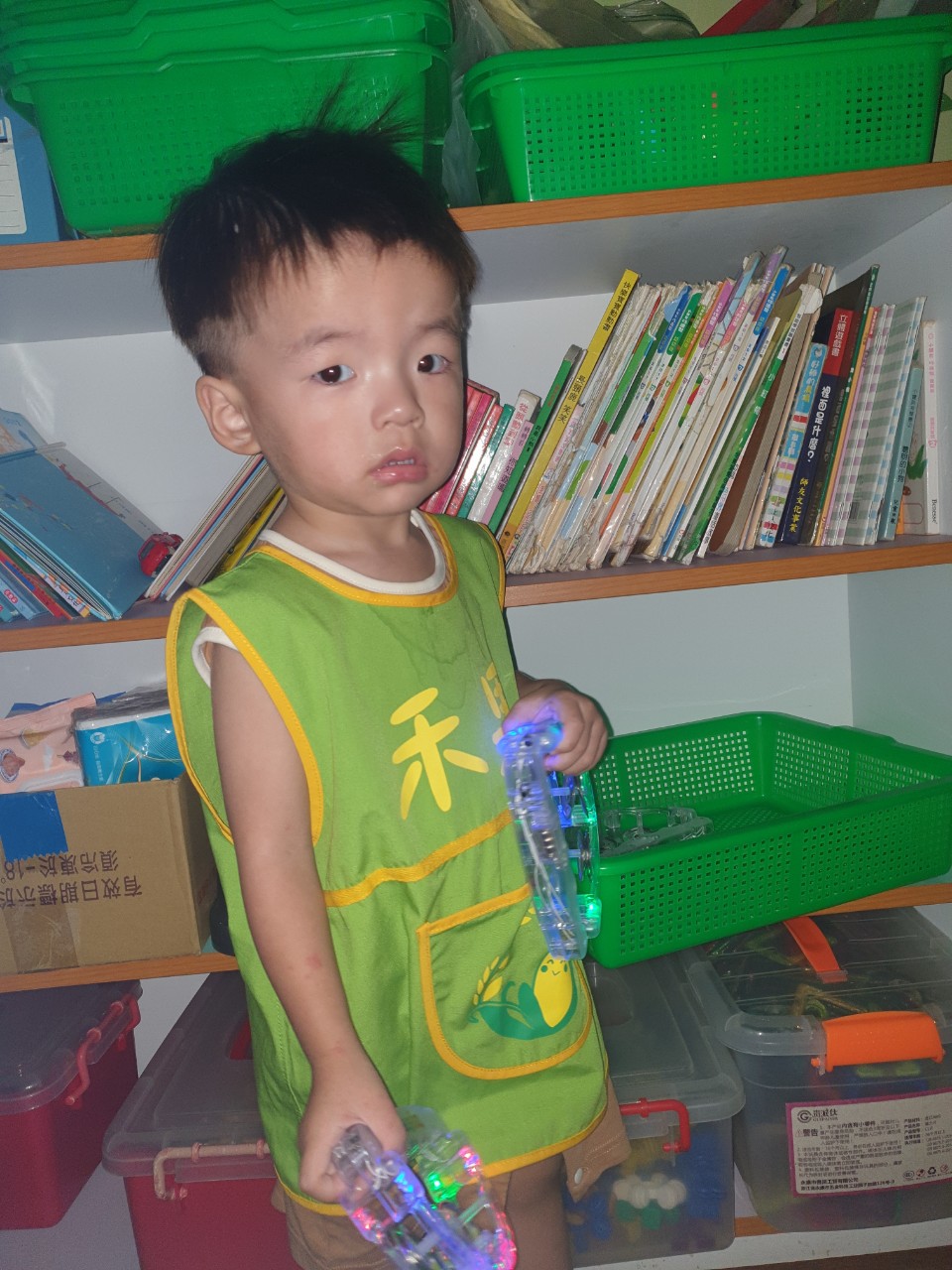 禾果小小新生上學去