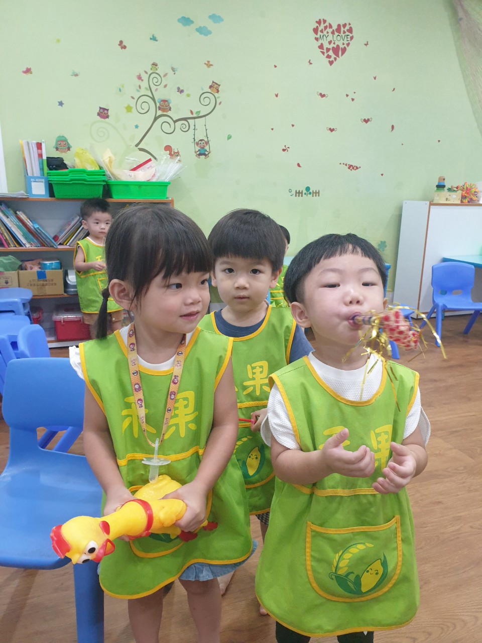 禾果小小新生上學去