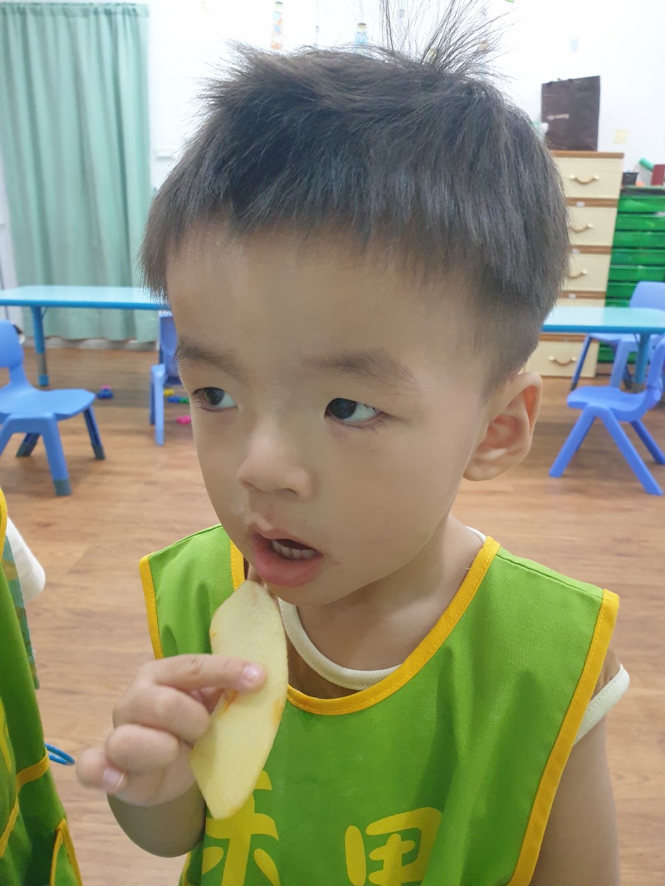 禾果小小新生上學去