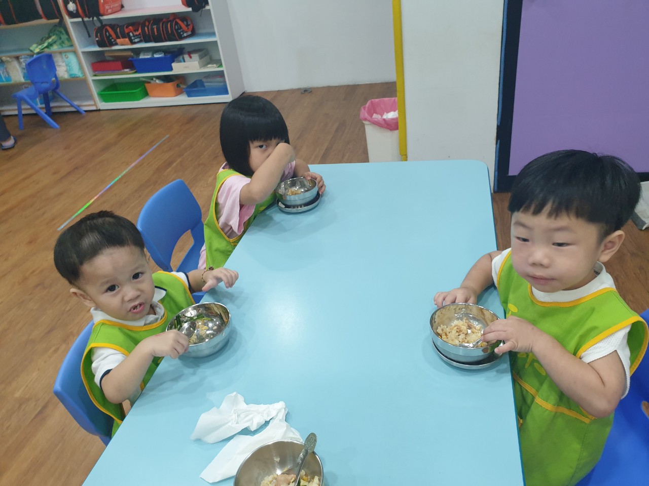 禾果小小新生上學去