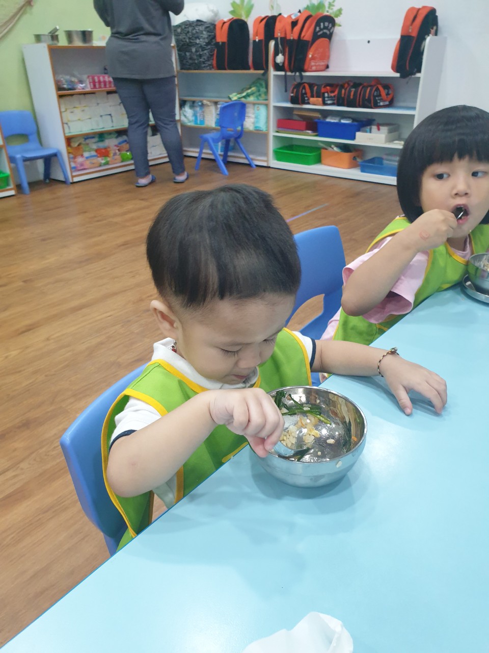 禾果小小新生上學去