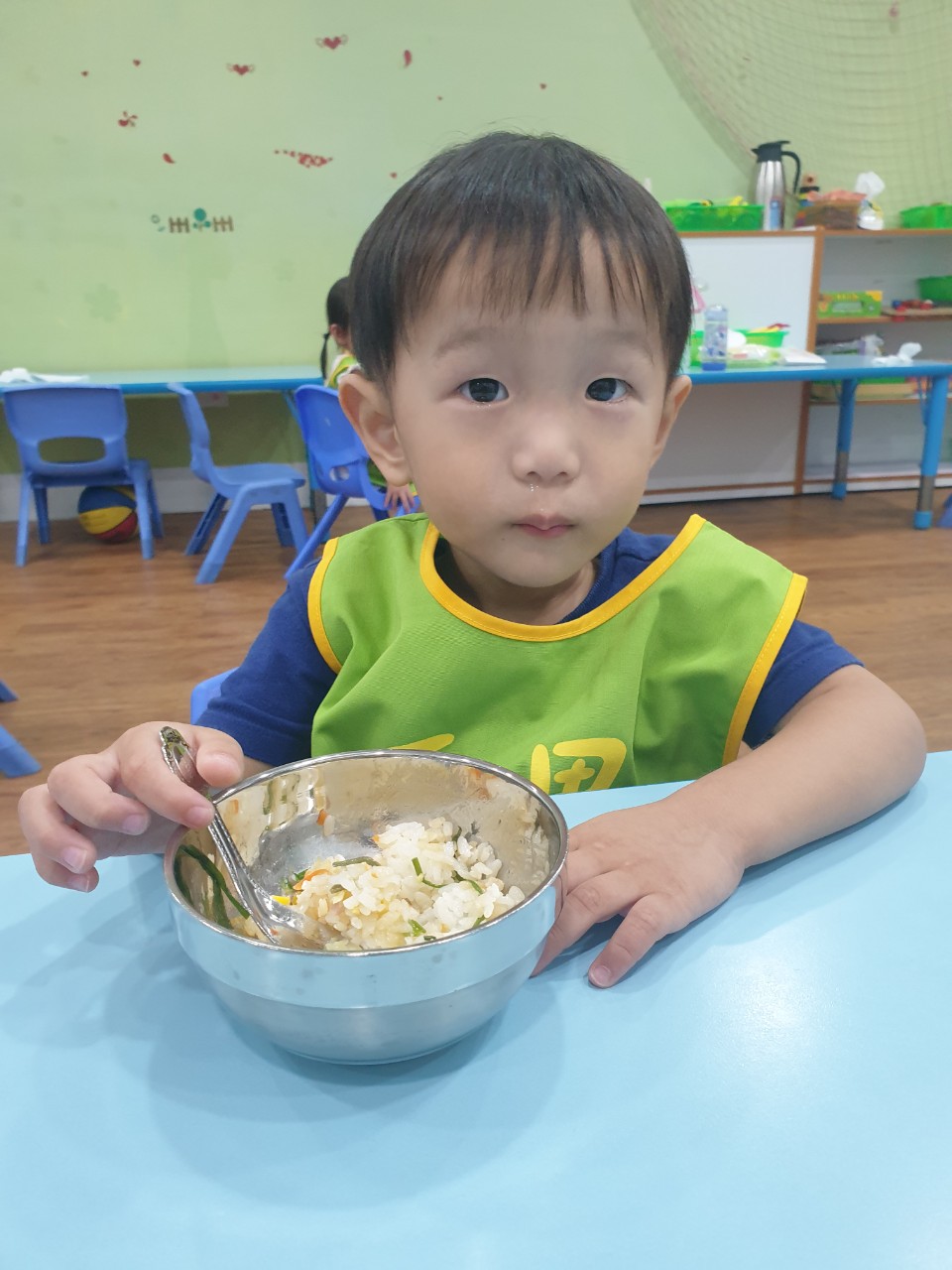 禾果小小新生上學去