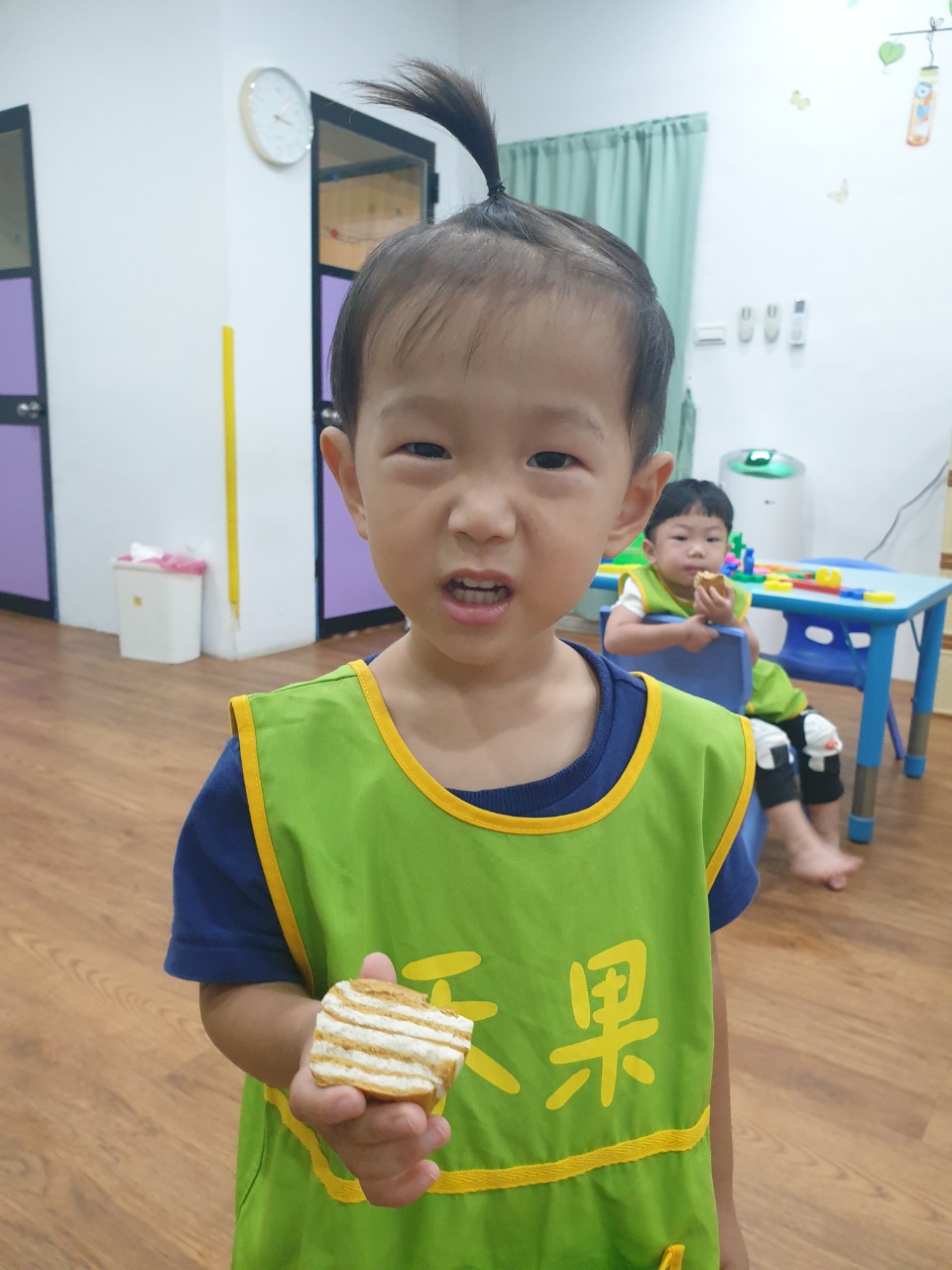 禾果小小新生上學去