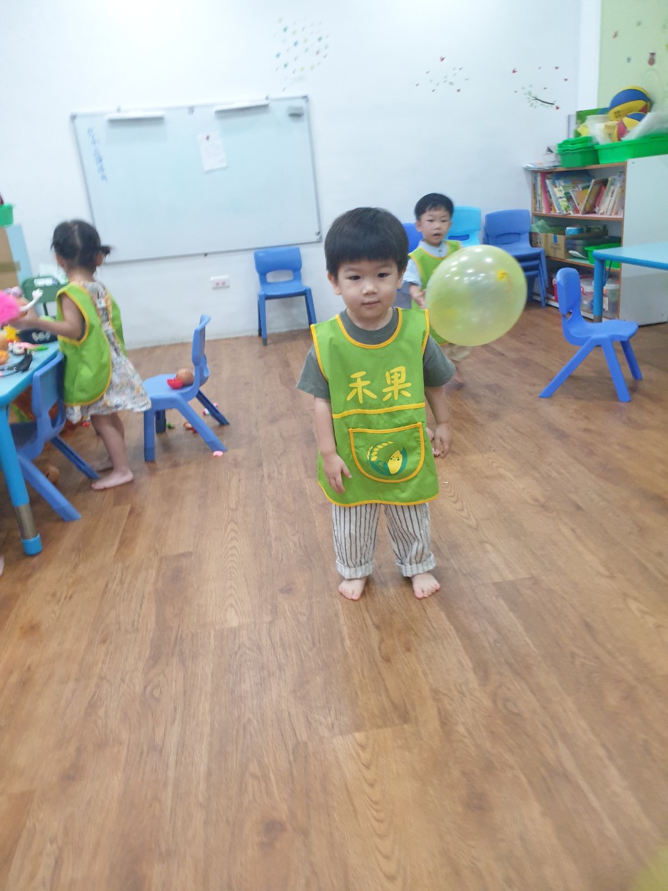 禾果小小新生上學去