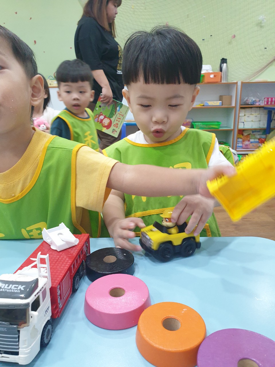 禾果小小新生上學去